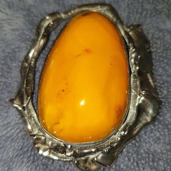 Fabulous Antique Natural Butterscotch Egg Yolk Amber Brooch European Origin - Picture 4 of 11